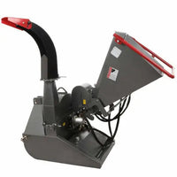 Broyeur de branches Blackstone BTC100 avec trémie polyvalente de 50x50 cm et rotor robuste, idéal pour broyer des branches jusqu’à 100 mm de diamètre