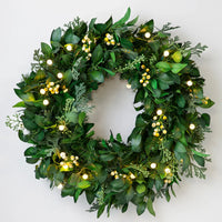 Corona exterior de ciprés de bayas blancas